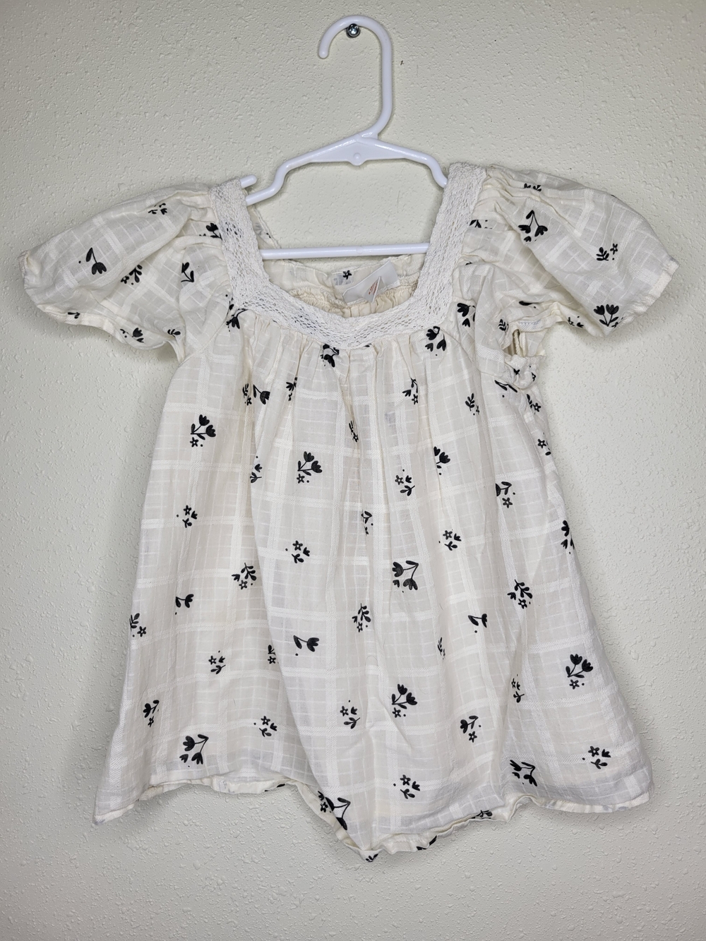 Cat & Jack White Floral Smocked Yoke Blouse